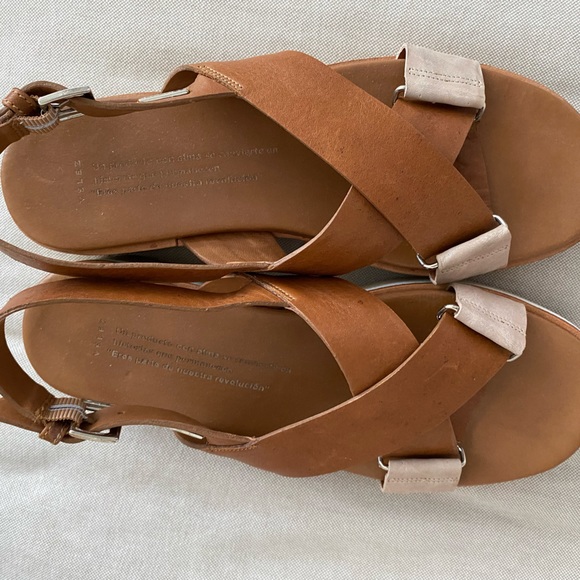 Vélez sandals - Picture 2 of 3